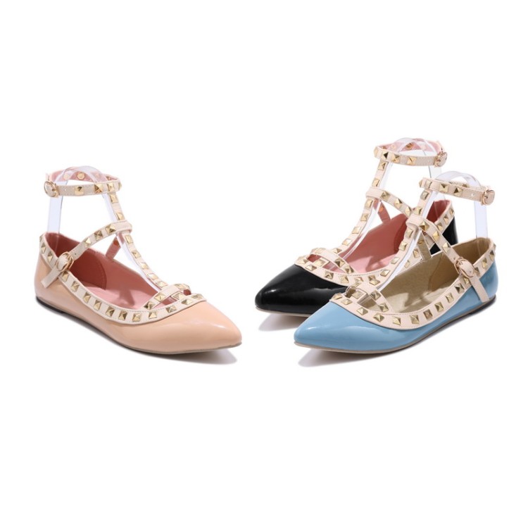 British Style Low Top Flat Sandals with Rivets