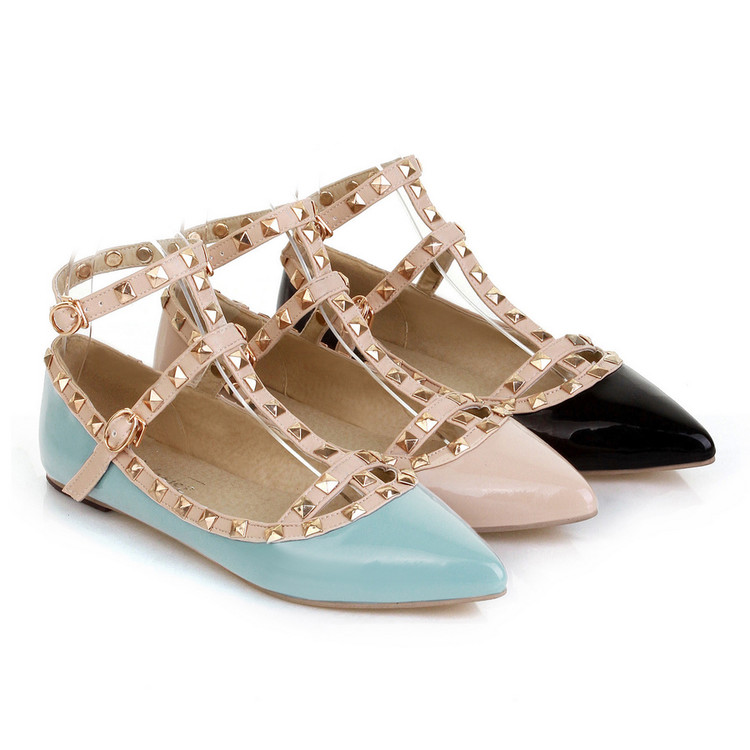 British Style Low Top Flat Sandals with Rivets - Image 2