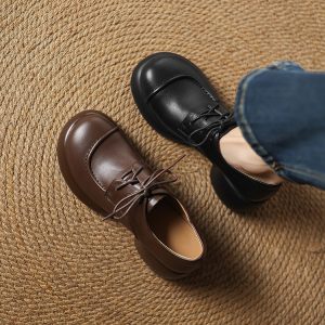 Deep Mouth Flat Shoes with Cross Straps and Platform Sole